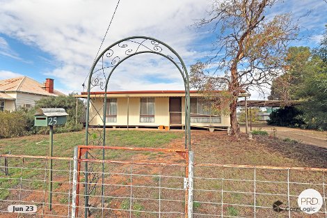 25 Emmett St, Ouyen, VIC 3490