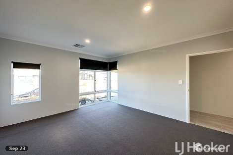 10 Hinckley St, Parmelia, WA 6167