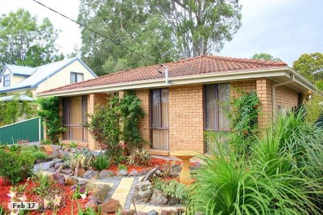 15 Barclay Ave, Mannering Park, NSW 2259