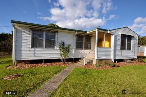 24 Freeburgh Ave, Mount Beauty, VIC 3699