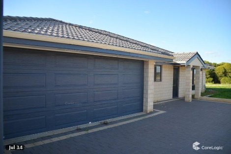 25 Colonen St, Wandina, WA 6530