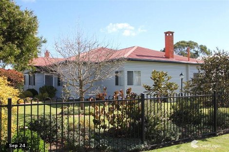 132 Miles St, Tenterfield, NSW 2372