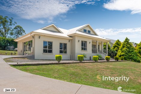 4 Hawkins Dr, Kinglake, VIC 3763