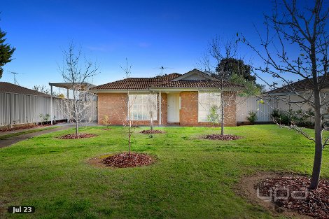 13 Reynolds Pl, Melton South, VIC 3338