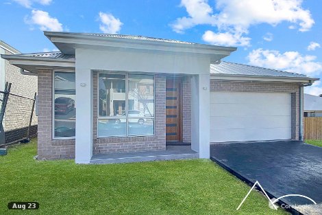 14 Binshaw Cres, Menangle Park, NSW 2563