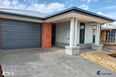 12 Neville St, Thornhill Park, VIC 3335