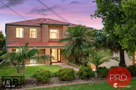 11 Doris St, Picnic Point, NSW 2213