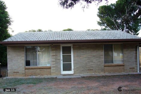 8 Eringa Ave, Loxton, SA 5333