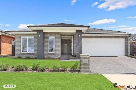 9 Elkhorn St, Denham Court, NSW 2565