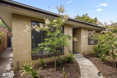 4a Dawsons Ave, Lake Wendouree, VIC 3350