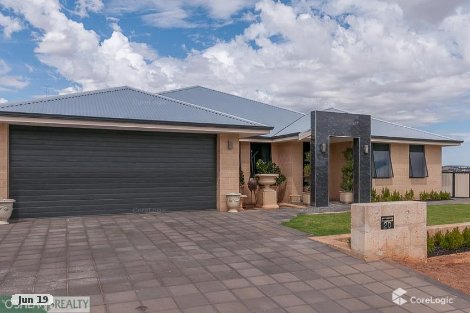 20 Gillett Rd, Northam, WA 6401