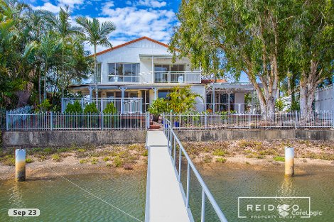 1 Rainbow Ct, Newport, QLD 4020