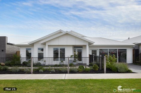 13 King Parrot Bvd, Drouin, VIC 3818