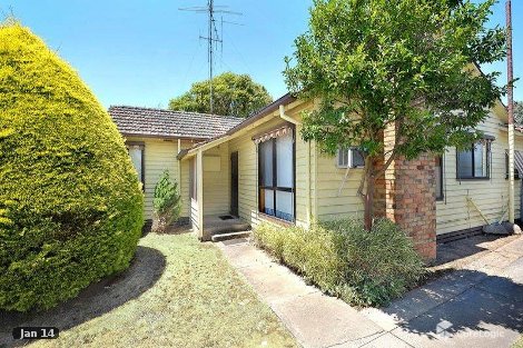 1223 Norman St, Wendouree, VIC 3355