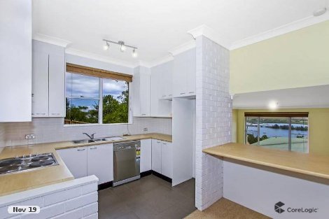 4/100 John Whiteway Dr, Gosford, NSW 2250