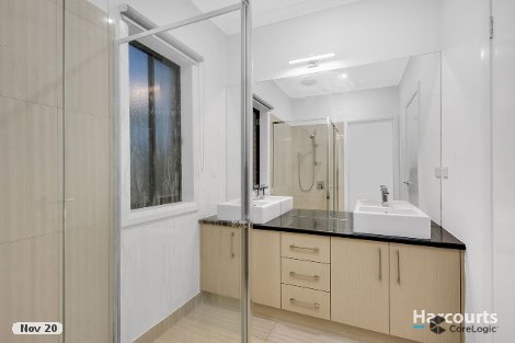 574 Hume Dr, Fraser Rise, VIC 3336