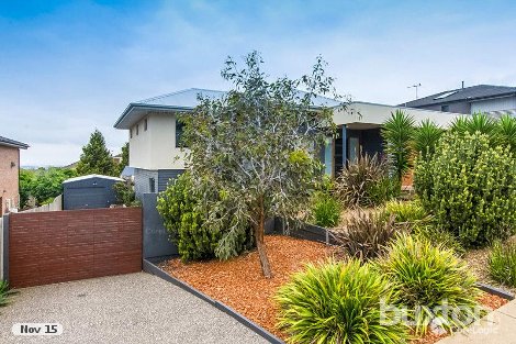 17 Stanbury Ave, Highton, VIC 3216