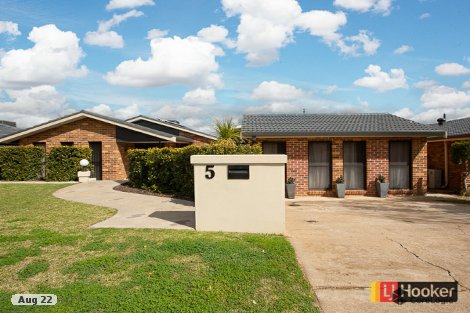 5 Camira Cres, Hillvue, NSW 2340