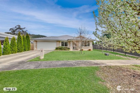 6 Karnu Ct, Bright, VIC 3741