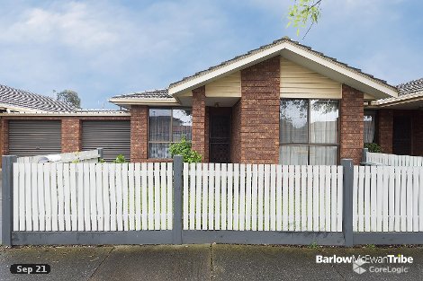 2/124 Blackshaws Rd, South Kingsville, VIC 3015