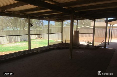 18 Hermit St, Roxby Downs, SA 5725