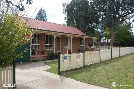 8 Hazel St, Oaks Estate, ACT 2620