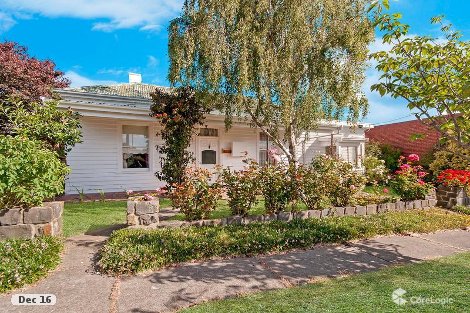 16 Heckfield St, Macarthur, VIC 3286