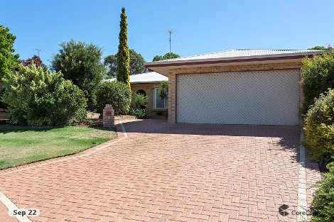 11 Rosebud Pl, Halls Head, WA 6210