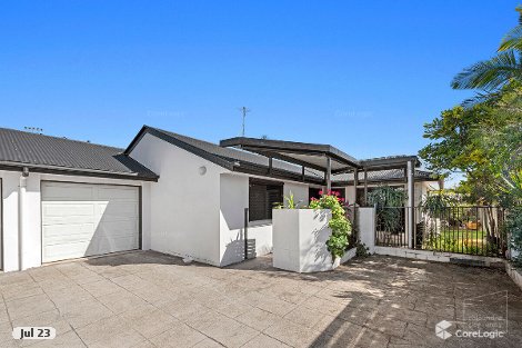 2/11 Nicholls St, Caloundra, QLD 4551