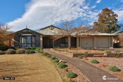 7 Elm Dr, Oakbank, SA 5243