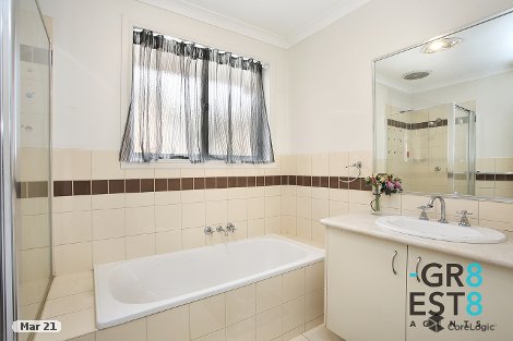 5/79 Strathavan Dr, Berwick, VIC 3806