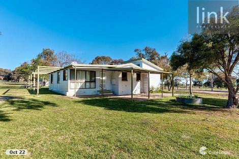 866 Coach Rd, Culcairn, NSW 2660