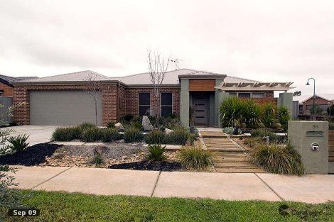 38 Waterview Dr, White Hills, VIC 3550