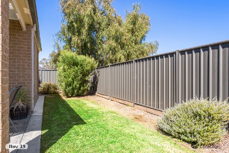 6 Perry Lane, Epsom, VIC 3551