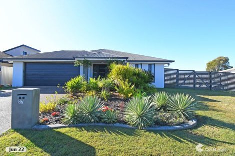 37 Lady Penrhyn Dr, Eli Waters, QLD 4655