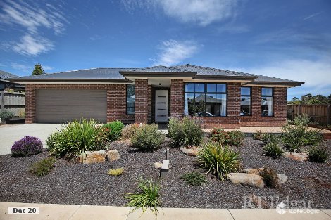 19 Beaumont Pl, Woodend, VIC 3442