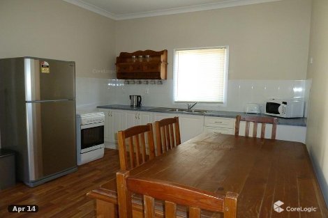 31 Raglan St, Mount Larcom, QLD 4695