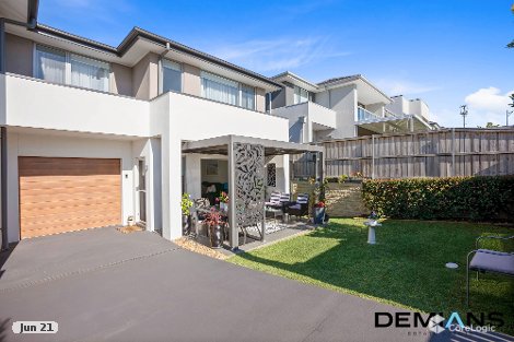 35 Hennessy Ave, Moorebank, NSW 2170