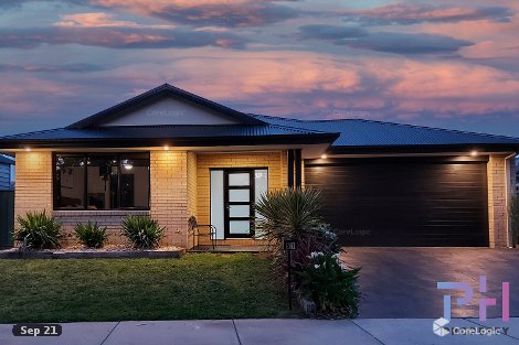 51 Sanctuary Bvd, Maiden Gully, VIC 3551