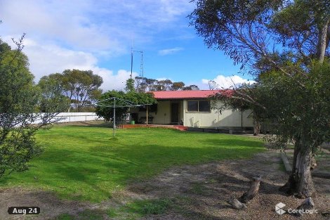 5270 Rabbit Proof Fence Rd, Mills Lake, WA 6336