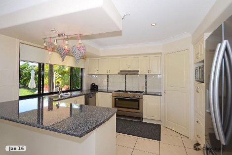 14 Seahorse Cct, Dundowran Beach, QLD 4655