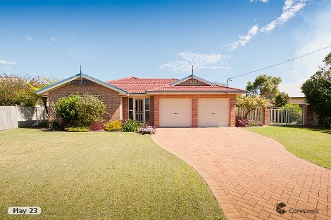 8 Petrie St, Coopernook, NSW 2426