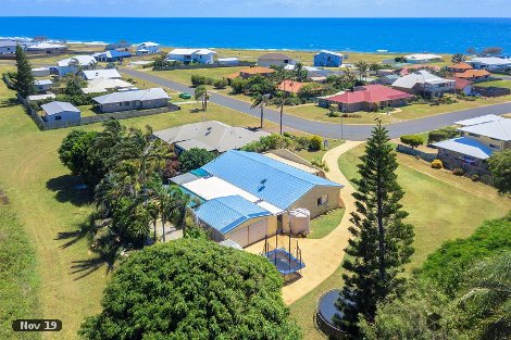 13 Emperor Dr, Elliott Heads, QLD 4670