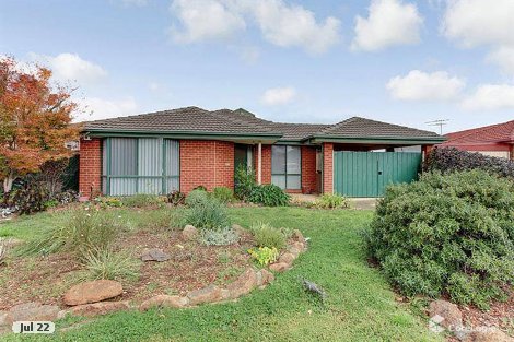 4 Cromwell Cl, Melton South, VIC 3338