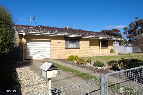 1 Moore St, Rochester, VIC 3561