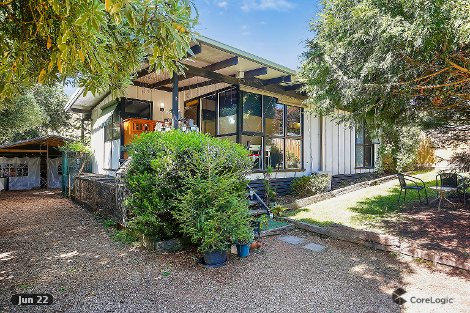 3 Nicholas Rd, Wandin North, VIC 3139