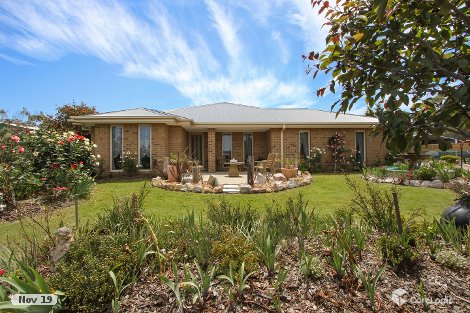 9 Normans Rd, Metung, VIC 3904