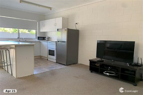 2/239-241 Lyons St, Westcourt, QLD 4870