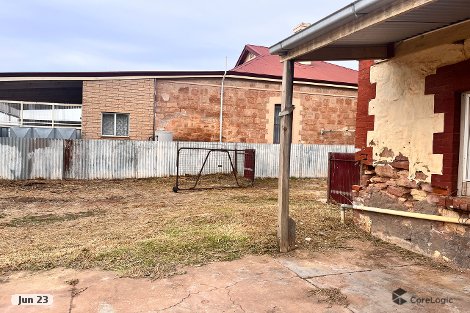 4 Lloyd St, Peterborough, SA 5422