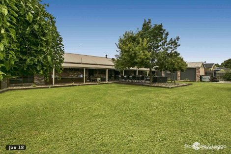9-11 Iriswells Cl, Tooradin, VIC 3980